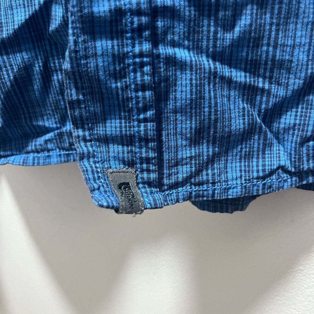 The North Face Button Shirt Mens Size Large Blue Plaid Long Sleeve Hiking - Picture 3 of 5